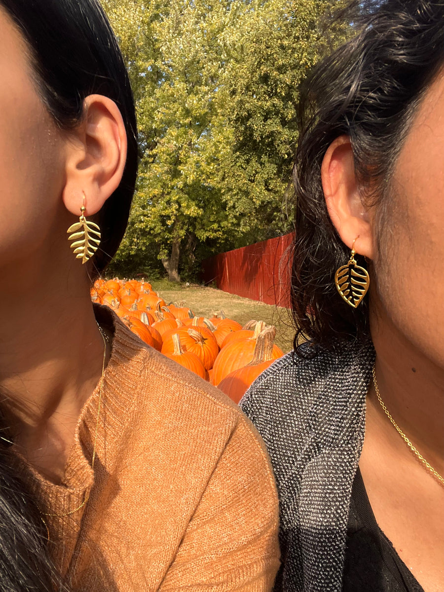 matching earrings with your friends